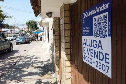 Fachada de casa à venda com 4 quartos, 194m² em Taquara, Rio de Janeiro