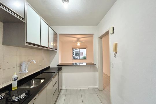 Cozinha de apartamento à venda com 2 quartos, 58m² em São Miguel, São Leopoldo