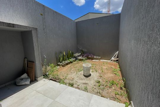 Área jardim  de casa à venda com 2 quartos, 134m² em Vila Prado, São Paulo
