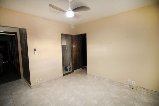 Sala de apartamento para alugar com 2 quartos, 52m² em Irajá, Rio de Janeiro