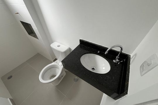 Banheiro Social de apartamento à venda com 2 quartos, 47m² em Casa Verde Média, São Paulo