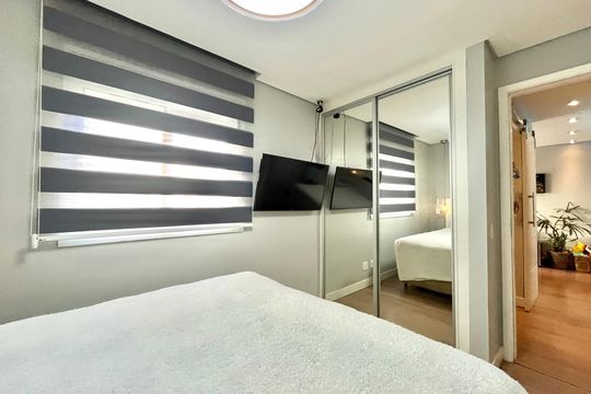 Suite de apartamento à venda com 2 quartos, 56m² em Jardim Prudência, São Paulo