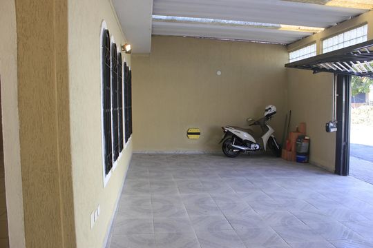 Garagem de casa à venda com 4 quartos, 400m² em Jardim Vila Galvao, Guarulhos