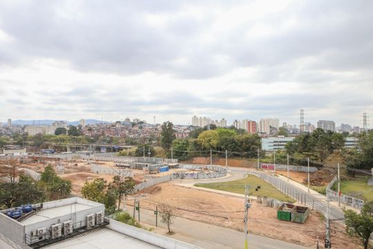 Suíte de apartamento à venda com 2 quartos, 76m² em Vila Anastácio, São Paulo