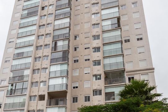 Fachada de apartamento à venda com 2 quartos, 76m² em Vila Anastácio, São Paulo