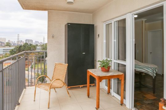 Varanda de apartamento à venda com 2 quartos, 76m² em Vila Anastácio, São Paulo