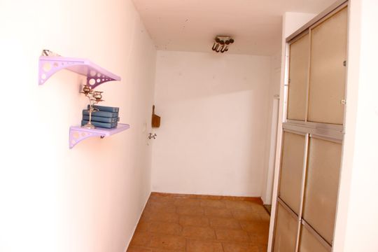 Área de serviço de casa para alugar com 2 quartos, 320m² em Vila Scarpelli, Santo André