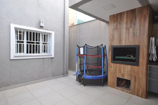 Quintal de casa à venda com 3 quartos, 150m² em Vila Guilherme, São Paulo