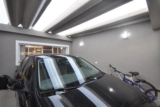 Garagem de casa à venda com 3 quartos, 150m² em Vila Guilherme, São Paulo