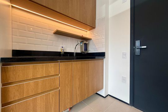 Cozinha de kitnet/studio à venda com 0 quarto, 19m² em Santo Amaro, São Paulo