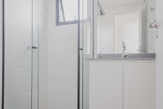 Banheiro de kitnet/studio à venda com 1 quarto, 36m² em Sumarezinho, São Paulo