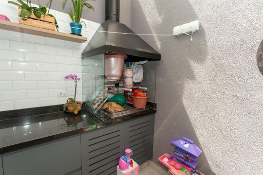 Churrasqueira de casa à venda com 3 quartos, 120m² em Jardim Ernestina, São Paulo