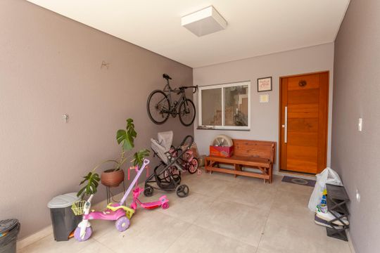 Garagem de casa à venda com 3 quartos, 120m² em Jardim Ernestina, São Paulo