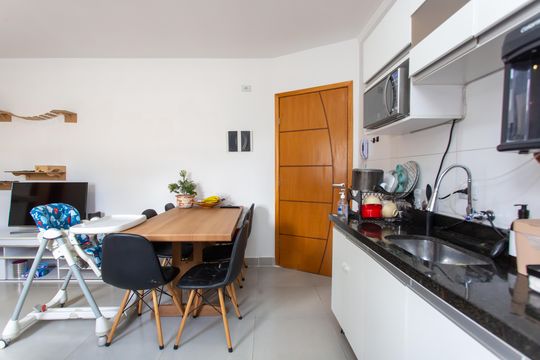 Cozinha  de apartamento à venda com 2 quartos, 52m² em Cidade Líder, São Paulo