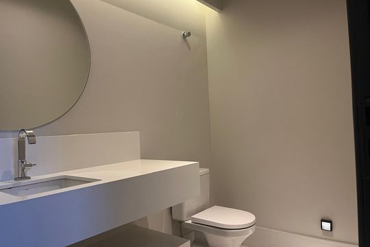Lavabo de casa de condomínio para alugar com 3 quartos, 297m² em Condomínio Chácara dos Eucaliptos, São José dos Campos