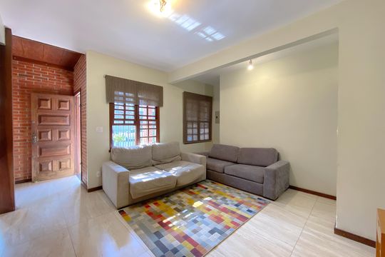 Sala de casa à venda com 4 quartos, 537m² em Minas Brasil, Belo Horizonte