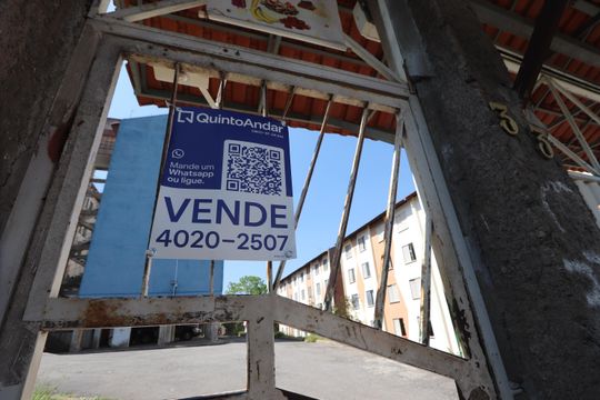 Placa de apartamento à venda com 2 quartos, 45m² em Jardim Santa Adelia, São Paulo
