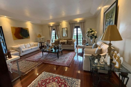 Casa à venda com 6 quartos, 620m² em Piratininga, Niterói