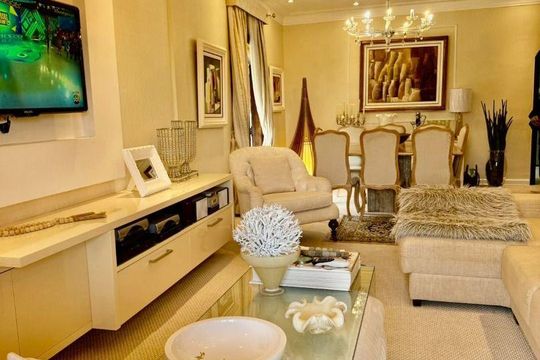 Casa à venda com 6 quartos, 620m² em Piratininga, Niterói