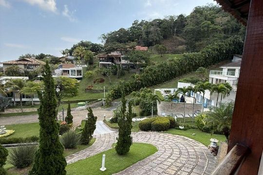 Casa à venda com 6 quartos, 620m² em Piratininga, Niterói