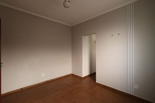 Suíte de casa para alugar com 4 quartos, 450m² em Residencial E Comercial Palmares, Ribeirão Preto