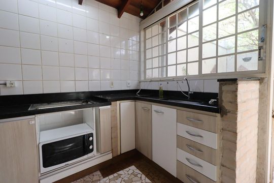 Cozinha de casa para alugar com 4 quartos, 450m² em Residencial E Comercial Palmares, Ribeirão Preto