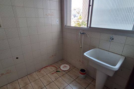 Área de Serviço de apartamento à venda com 3 quartos, 77m² em Osvaldo Cruz, São Caetano do Sul