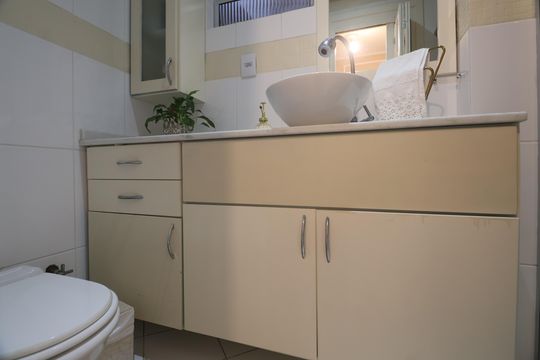 Banheiro de apartamento à venda com 4 quartos, 360m² em Centro, Canoas