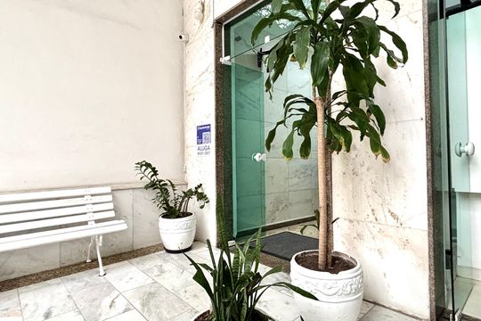 Portaria de kitnet/studio para alugar com 1 quarto, 26m² em Copacabana, Rio de Janeiro