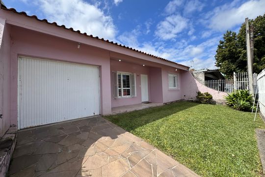 Área Externa de casa à venda com 2 quartos, 100m² em Pinheiro, São Leopoldo