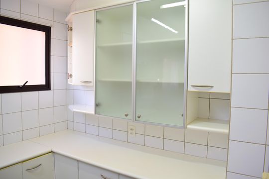 Cozinha de apartamento para alugar com 4 quartos, 195m² em Centro, Ribeirão Preto