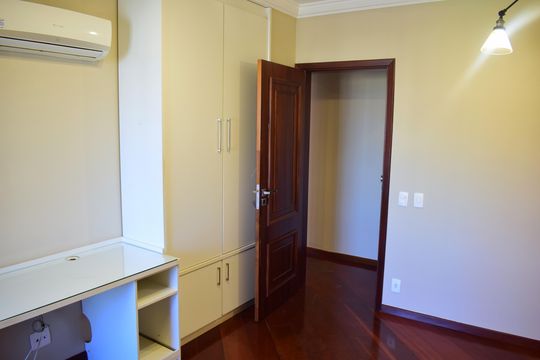 Quarto 1 de apartamento para alugar com 4 quartos, 195m² em Centro, Ribeirão Preto
