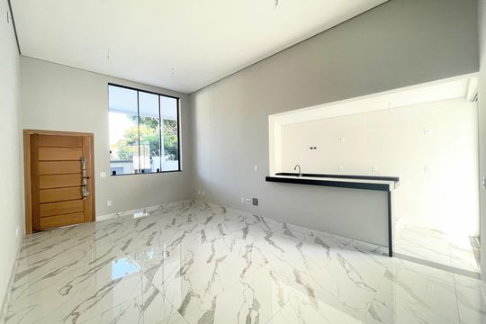 Casa à venda com 3 quartos, 130m² em Sinimbu, Belo Horizonte