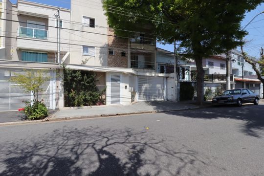 Fachada de apartamento à venda com 2 quartos, 142m² em Jardim Santo Antônio, Santo André