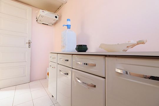 Despensa de apartamento à venda com 3 quartos, 115m² em Santa Cecília, Porto Alegre