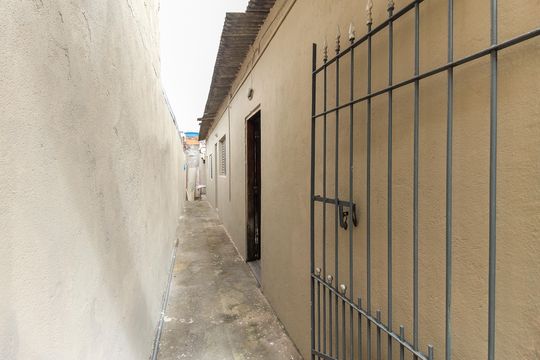 Corredor Externo de casa à venda com 2 quartos, 121m² em Vila Brasil, São Paulo