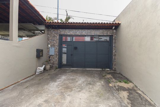 Garagem de casa à venda com 2 quartos, 121m² em Vila Brasil, São Paulo