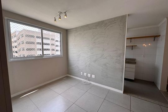 Sala de apartamento para alugar com 2 quartos, 43m² em Jardim Iris, São Paulo
