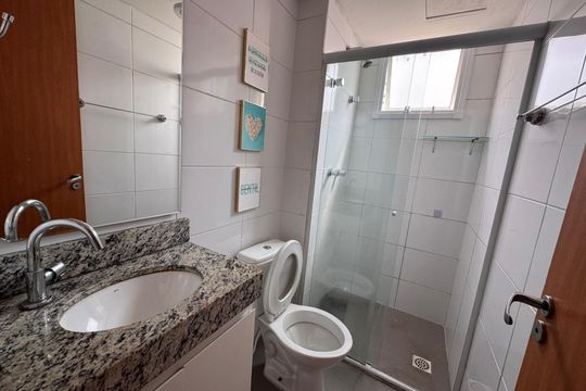 Banheiro de apartamento para alugar com 2 quartos, 43m² em Jardim Iris, São Paulo