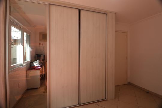 Quarto 2 de casa à venda com 5 quartos, 355m² em Centro, Canoas