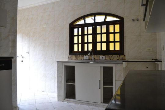 Cozinha de casa de condomínio à venda com 3 quartos, 105m² em Parque Erasmo Assunção, Santo André