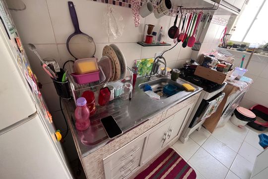 Cozinha de apartamento à venda com 3 quartos, 60m² em Vargem Pequena, Rio de Janeiro