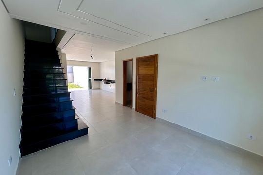 Sala de casa à venda com 4 quartos, 135m² em Vila Augusta, Guarulhos