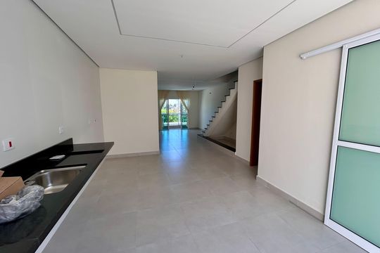 Cozinha de casa à venda com 4 quartos, 135m² em Vila Augusta, Guarulhos