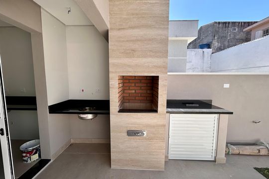 Churrasqueira de casa à venda com 4 quartos, 135m² em Vila Augusta, Guarulhos