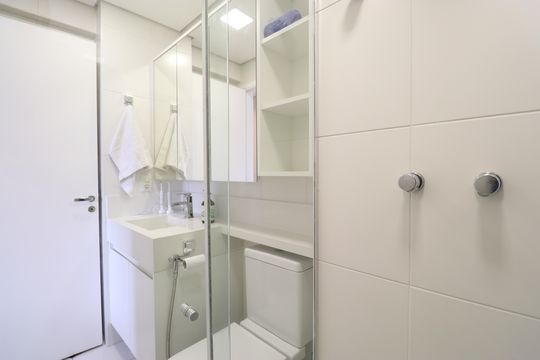 Banheiro da Suíte de apartamento à venda com 2 quartos, 83m² em Barra Funda, São Paulo