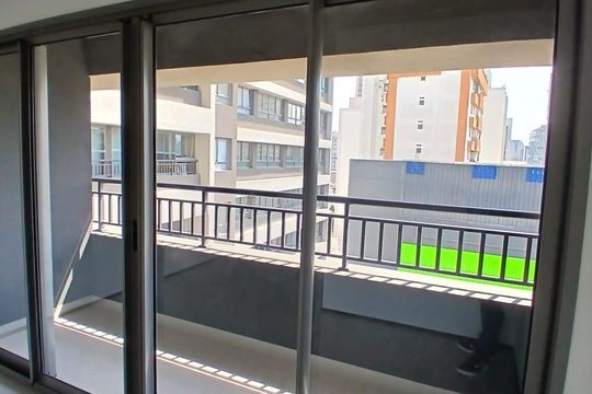 Sala/Cozinha de kitnet/studio à venda com 1 quarto, 19m² em Santo Amaro, São Paulo