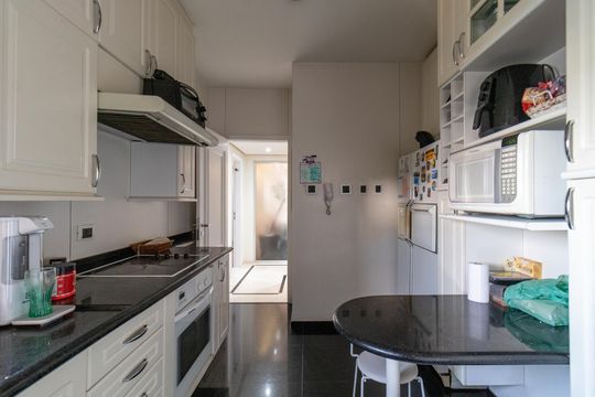Cozinha de apartamento à venda com 2 quartos, 96m² em Perdizes, São Paulo