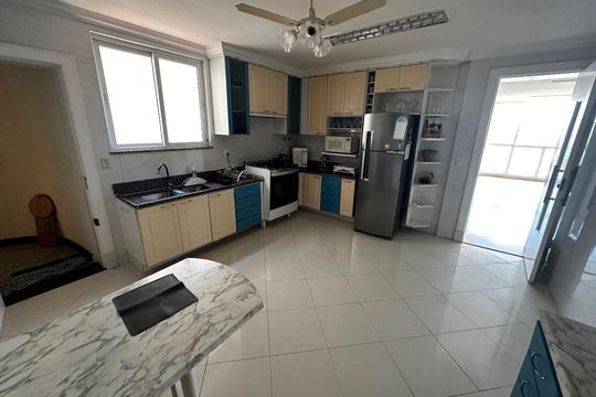Casa à venda com 5 quartos, 1200m² em Leblon, Rio de Janeiro