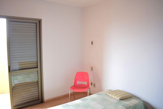 Quarto de apartamento para alugar com 1 quarto, 56m² em Centro, Ribeirão Preto